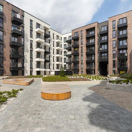 Movie Jacuzzi Apartment At The Main Station By Noclegi Renters Krasków Εξωτερικό φωτογραφία