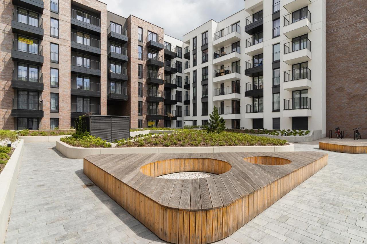 Movie Jacuzzi Apartment At The Main Station By Noclegi Renters Krasków Εξωτερικό φωτογραφία