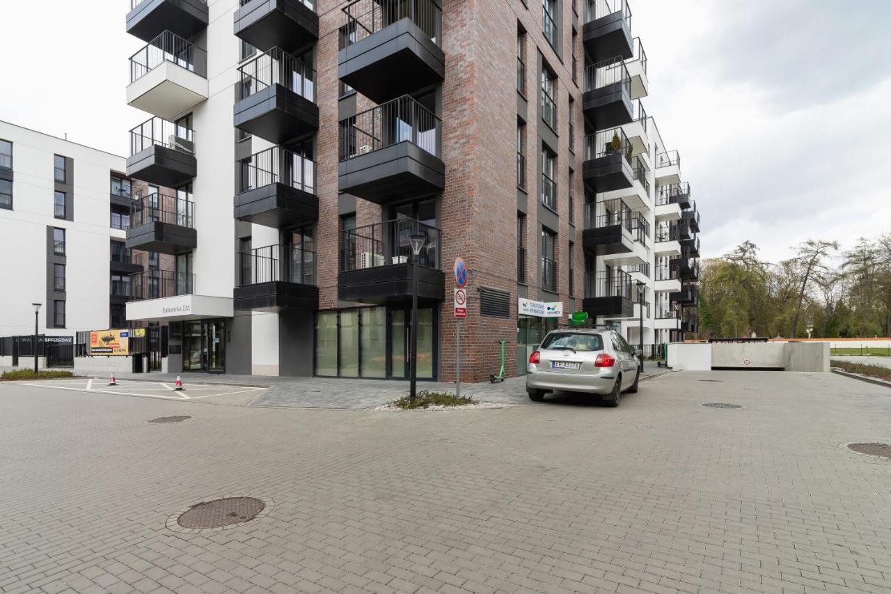 Movie Jacuzzi Apartment At The Main Station By Noclegi Renters Krasków Εξωτερικό φωτογραφία