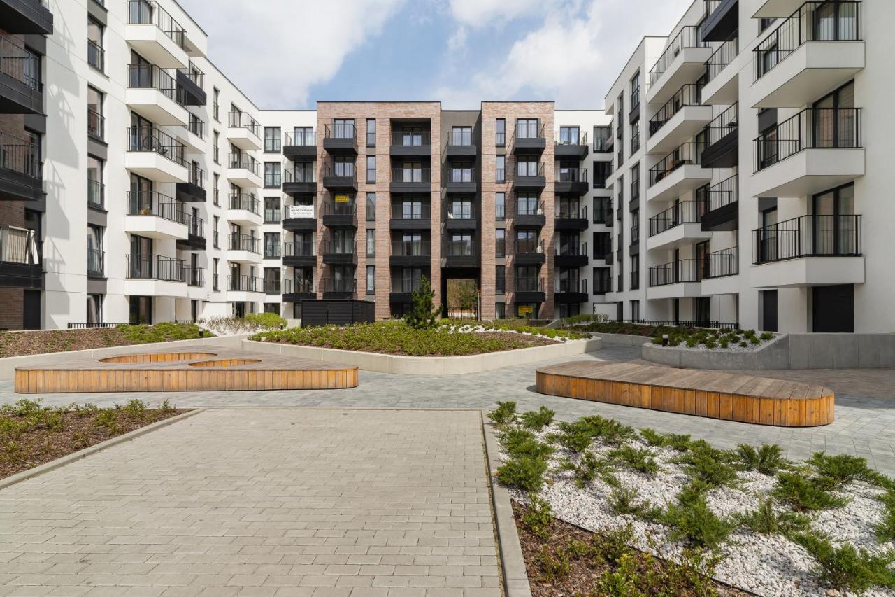 Movie Jacuzzi Apartment At The Main Station By Noclegi Renters Krasków Εξωτερικό φωτογραφία