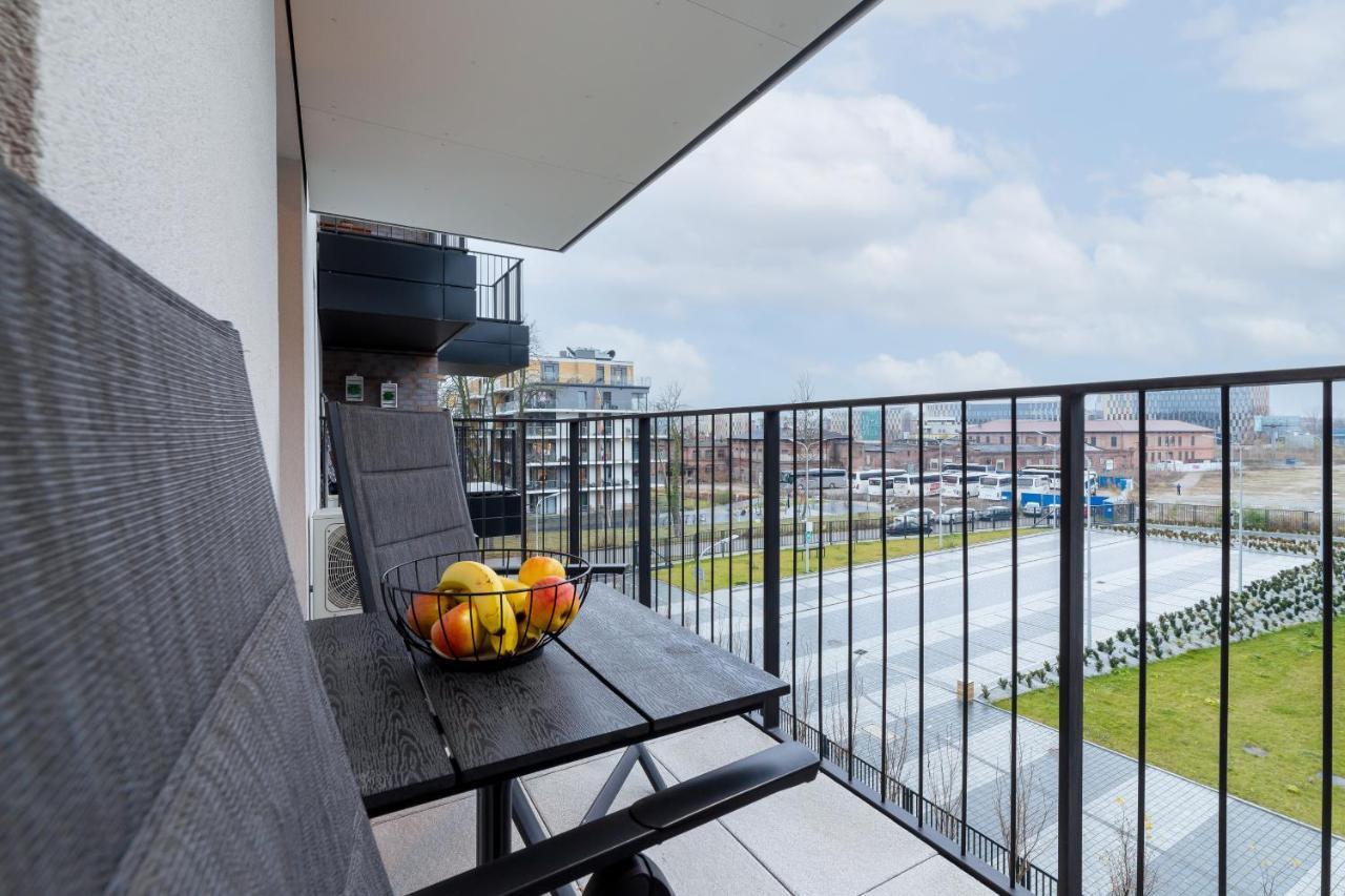 Movie Jacuzzi Apartment At The Main Station By Noclegi Renters Krasków Εξωτερικό φωτογραφία